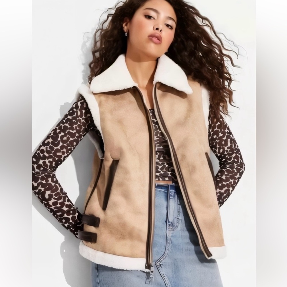 NWT Wild Fable Faux Suede Sherpa Vest - Picture 1 of 9